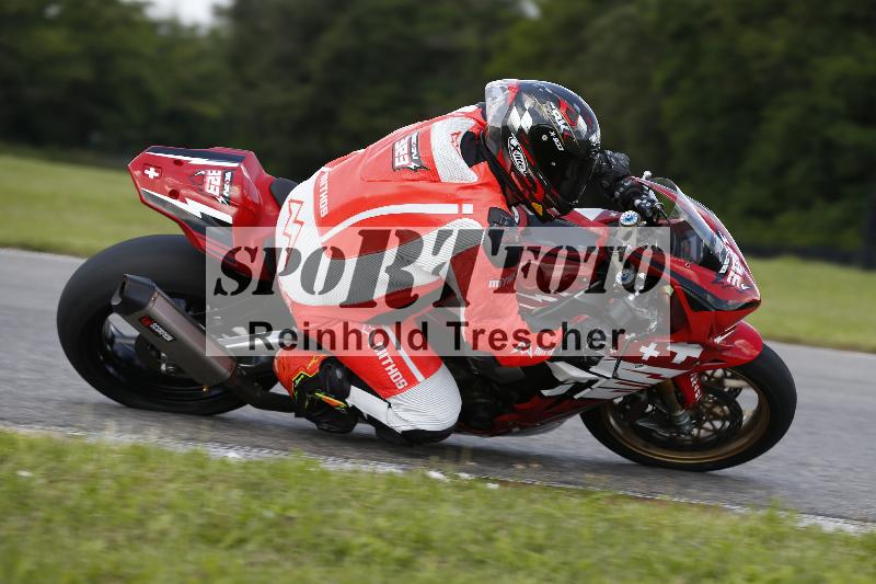 /Archiv-2024/29 12.06.2024 MOTO.CH Track Day ADR/Gruppe rot/323